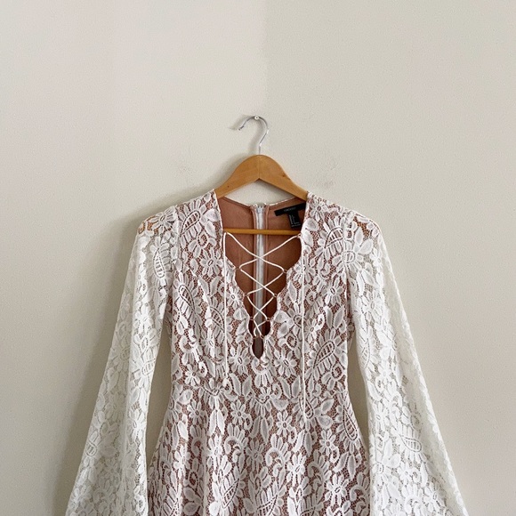 Lace overlay bell sleeve criss cross dress - Picture 2 of 5